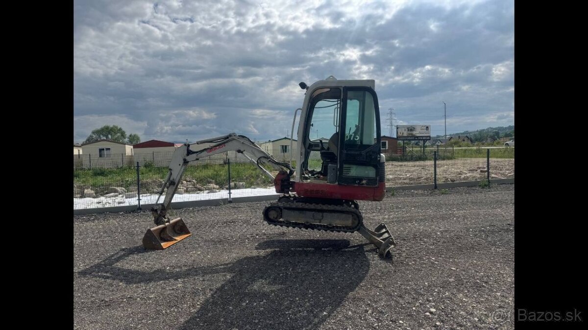 Predám Takeuchi TB016 2013 rozťahovaci podvozok TOP STAV