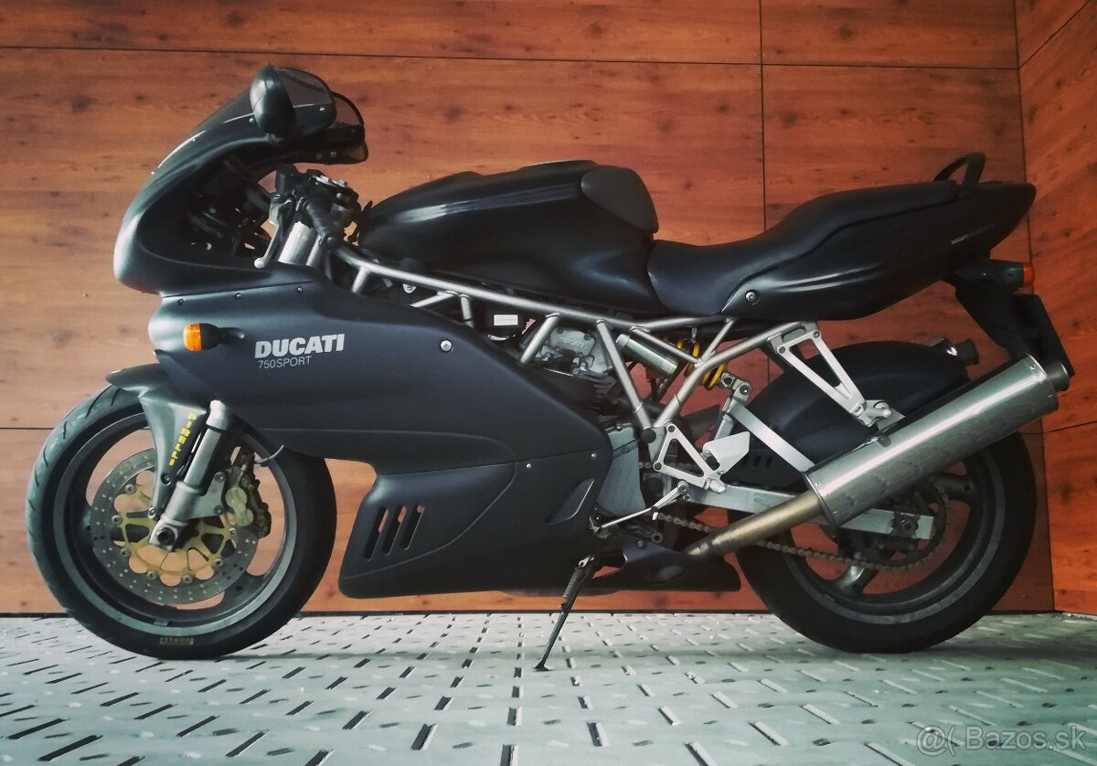 Ducati 750SS