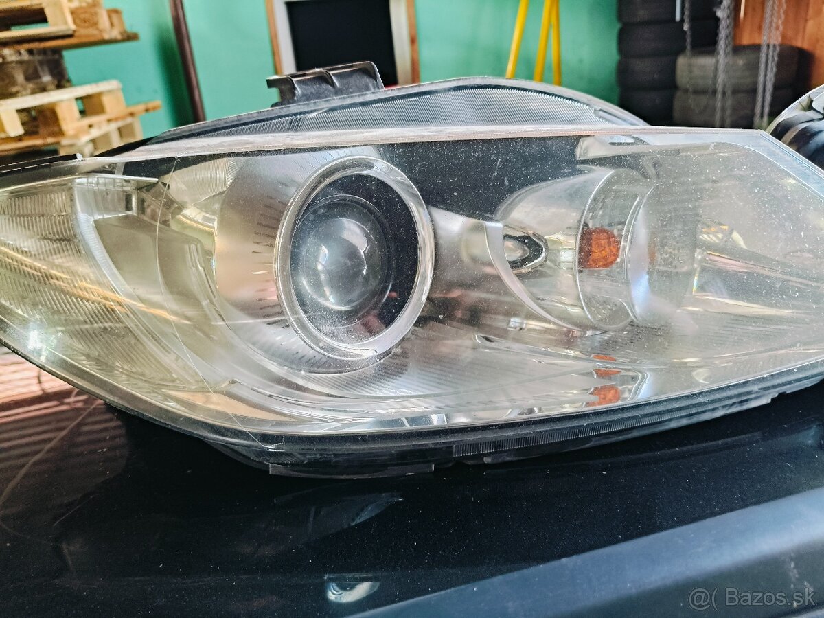Predné svetlá Seat Exeo Bixenon