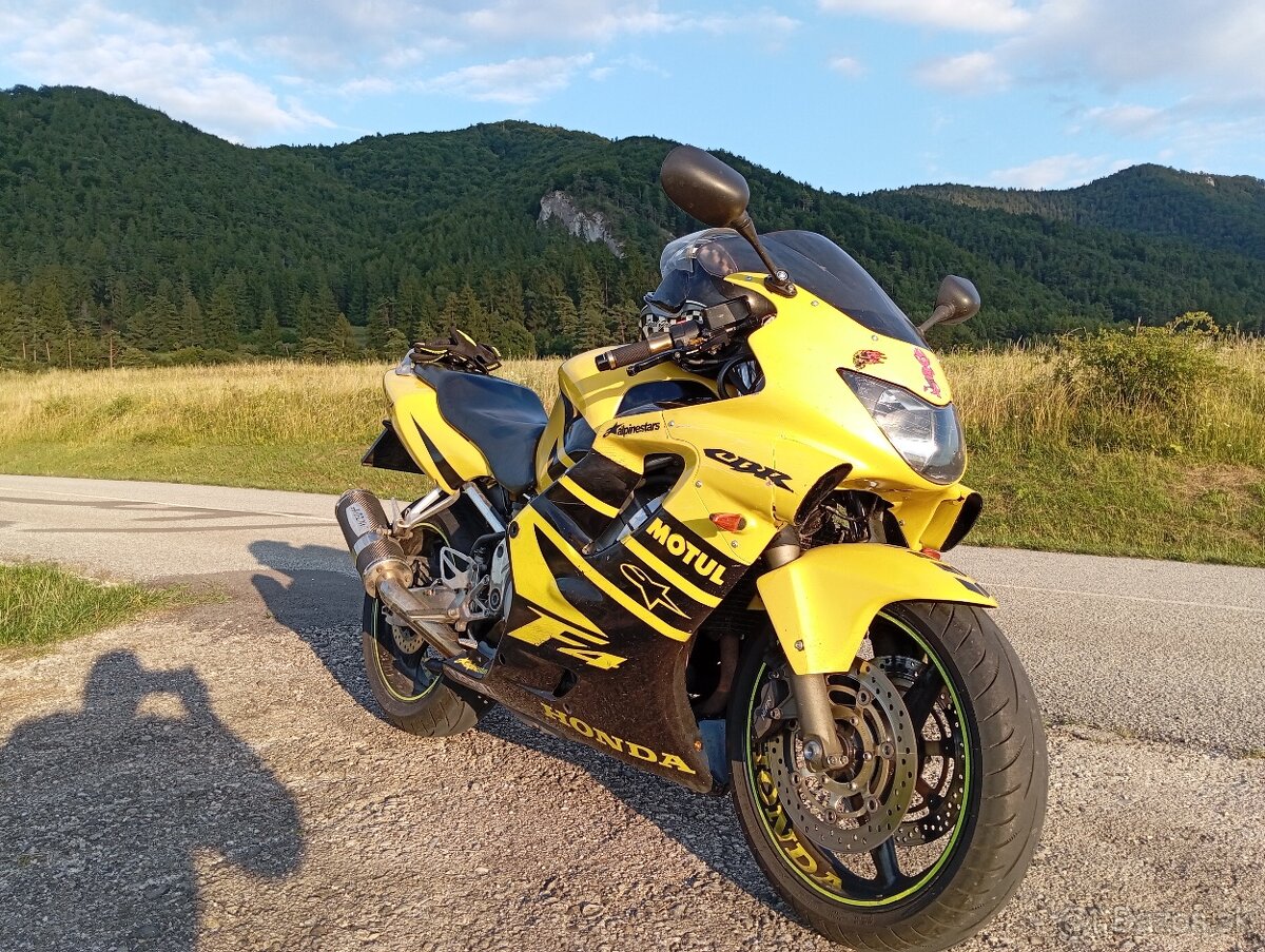 Honda CBR 600 F4 Superšport