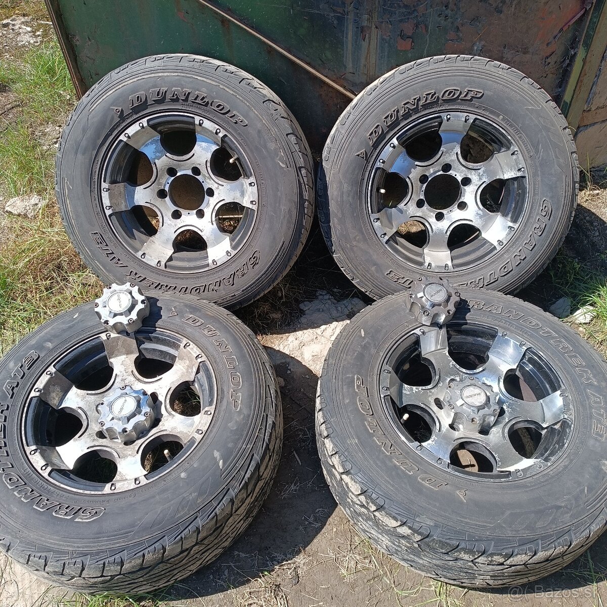 245/70 R16 (6x139,7)