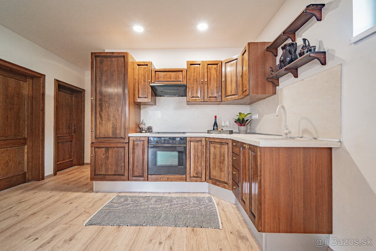 Novostavba v Čavoji