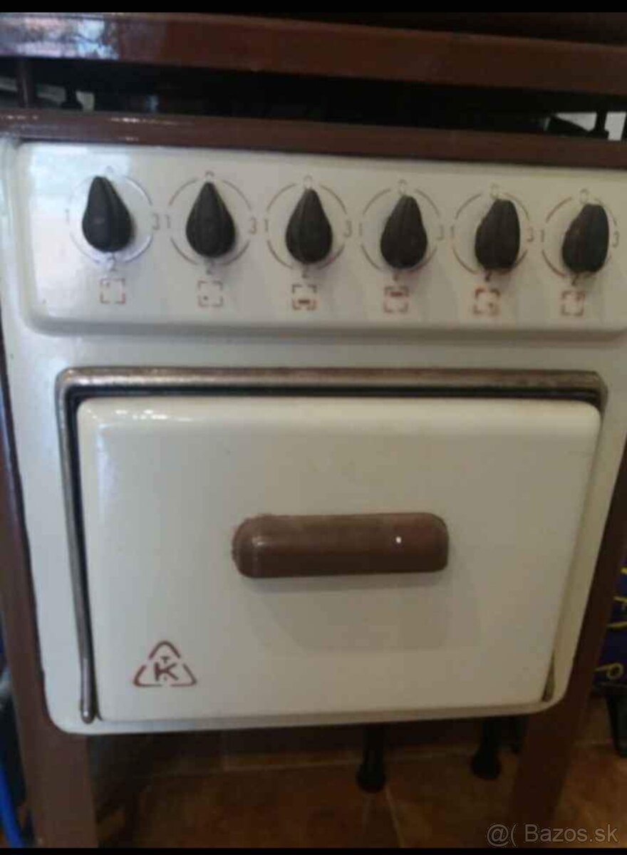 Starodávny šporák