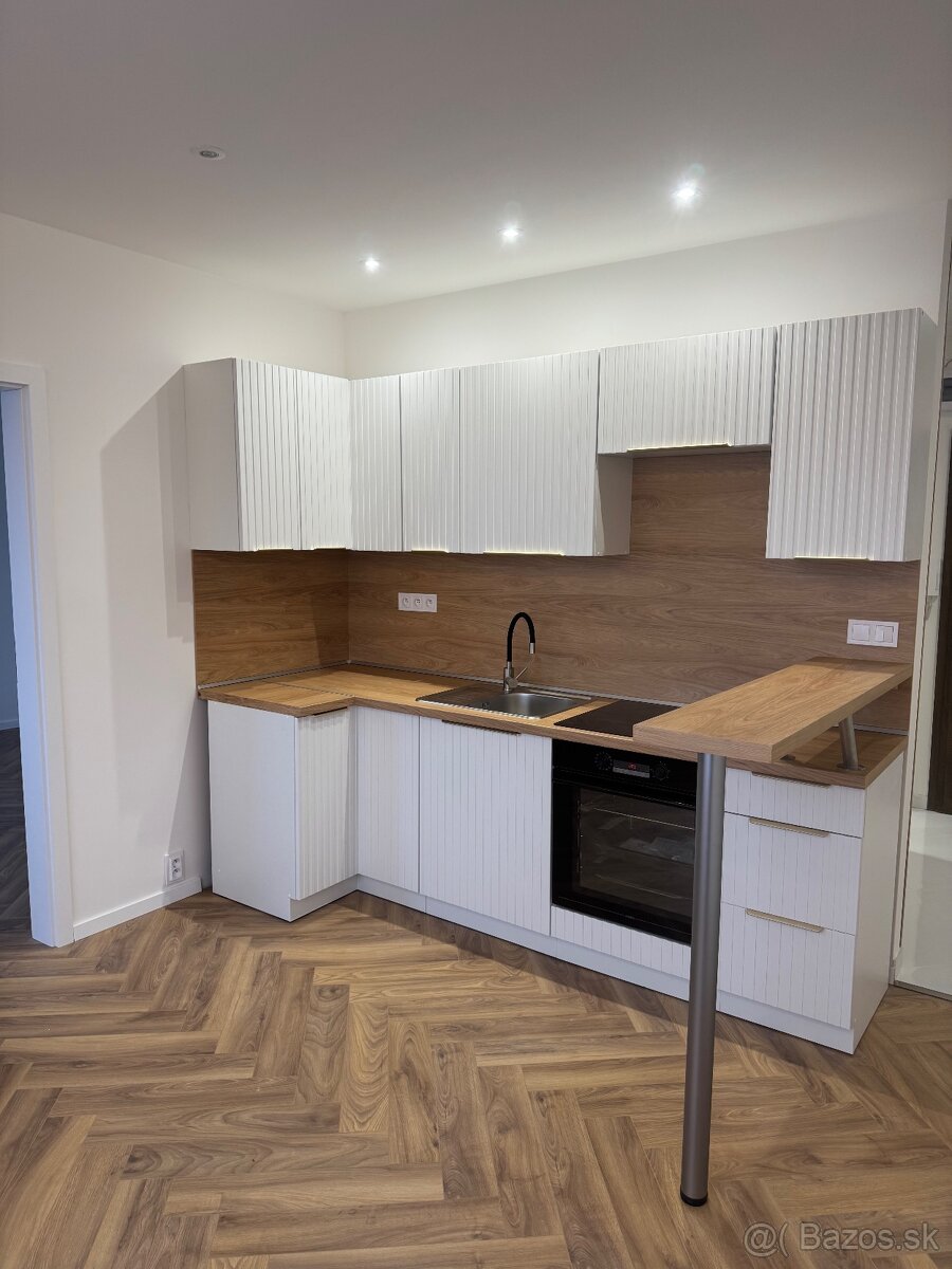 Ponúkam na prenájom krásny jednoizbový byt vo Svidníku