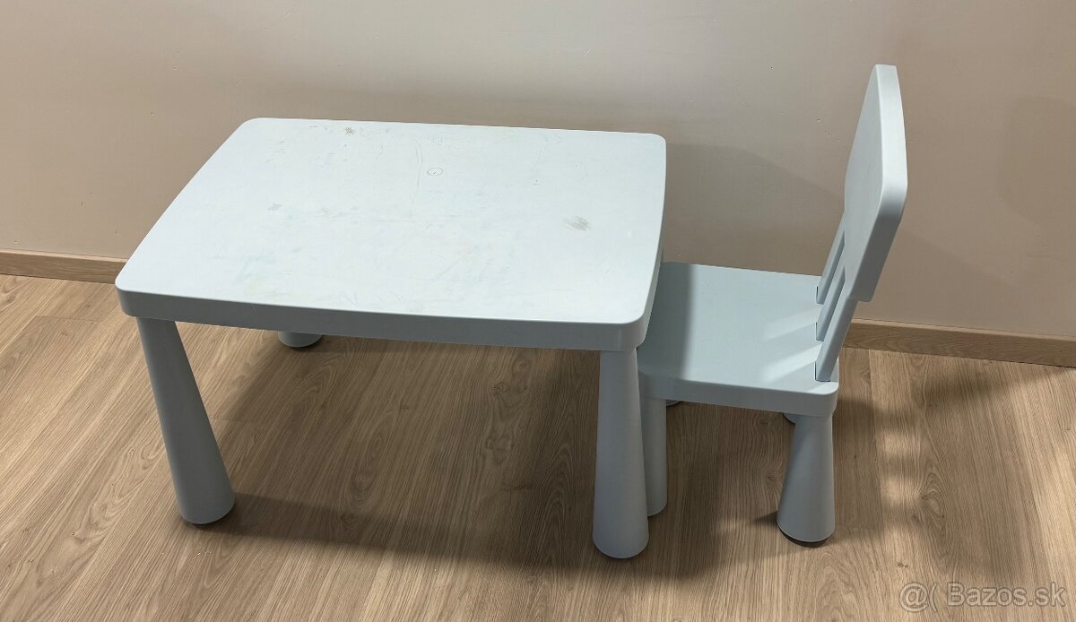 Ikea detsky stolik a stolicka Mammut