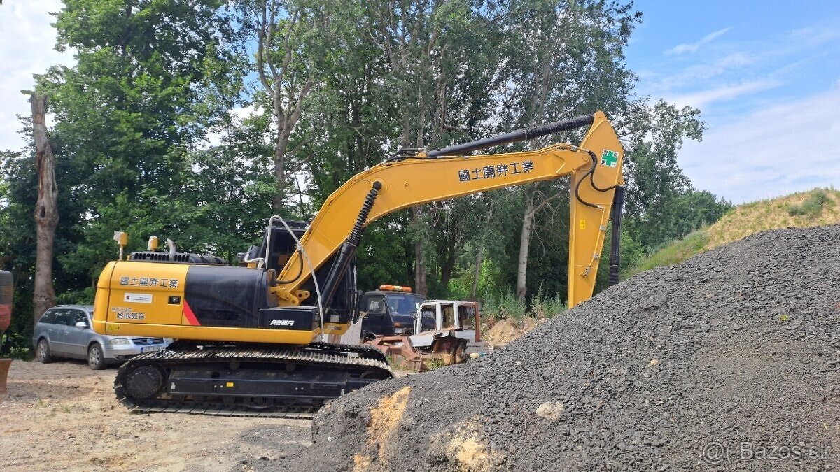 PRODÁM BAGR CATERPILLAR 320D2L