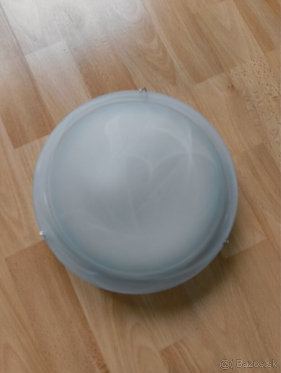 Svietidlo na strop, na stenu