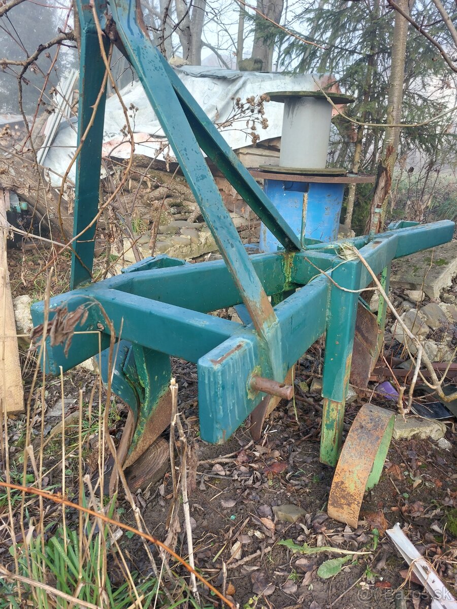 Predám troják pluh