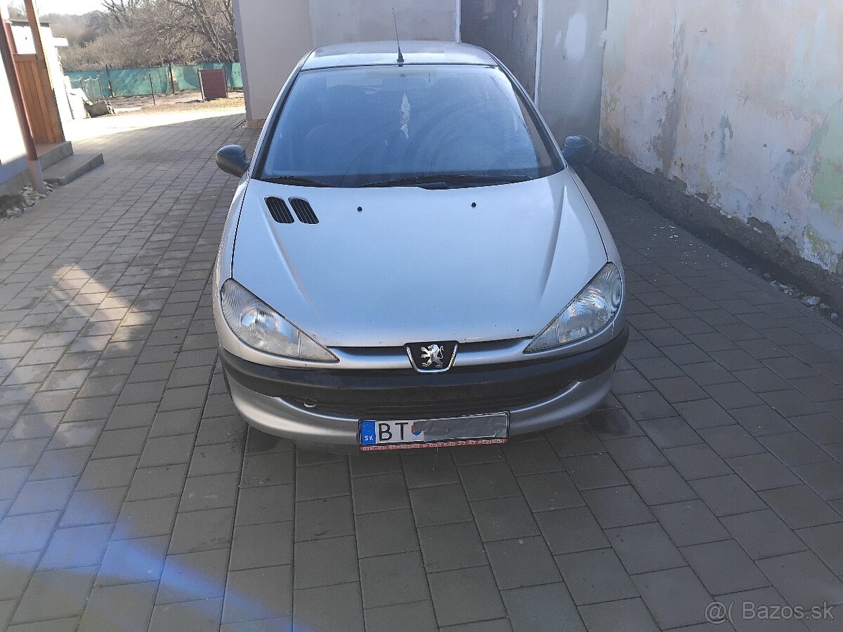 Predám Peugeot 206 r.v 2001.1.9d 51kw