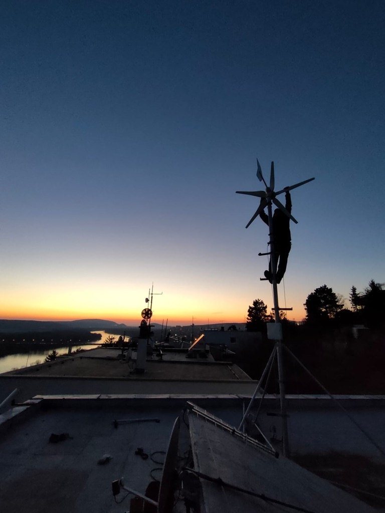 Veterná turbína Phaesun HY-600-24 a regulátor