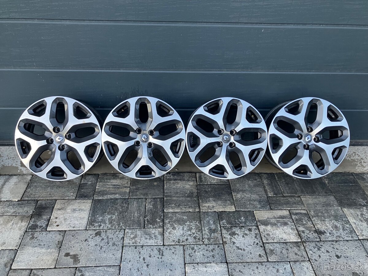 Renault CAPTUR R17