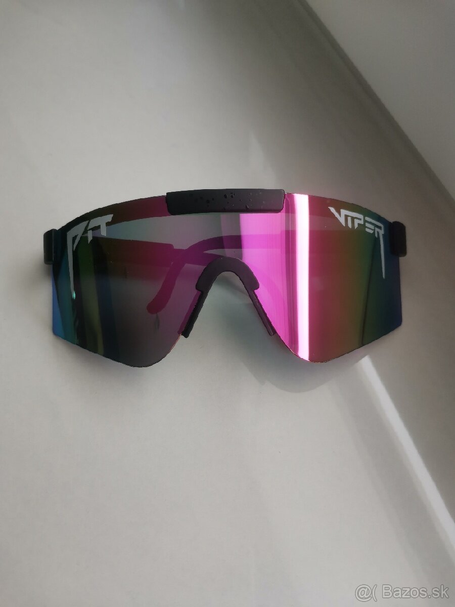 Športové slnečné okuliare Pit Viper (čierne-ružové sklo)