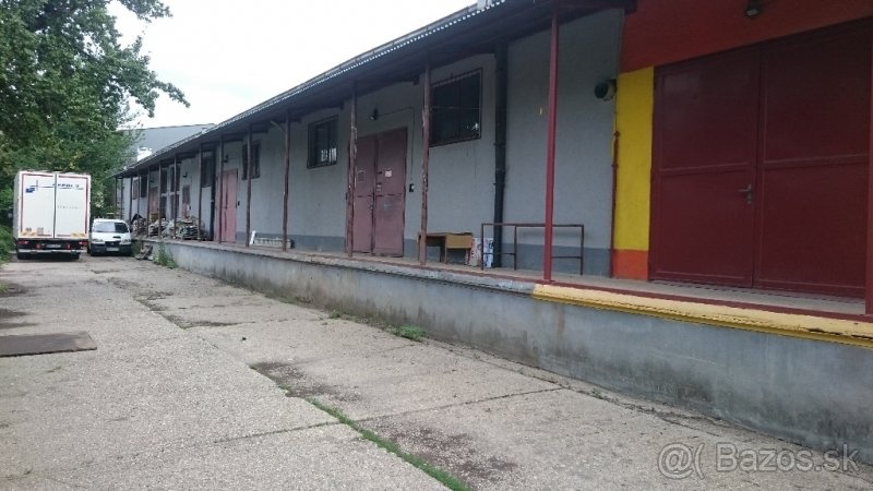 Na prenájom skladovo-kancelársky priestor 320 m2 Banská Byst