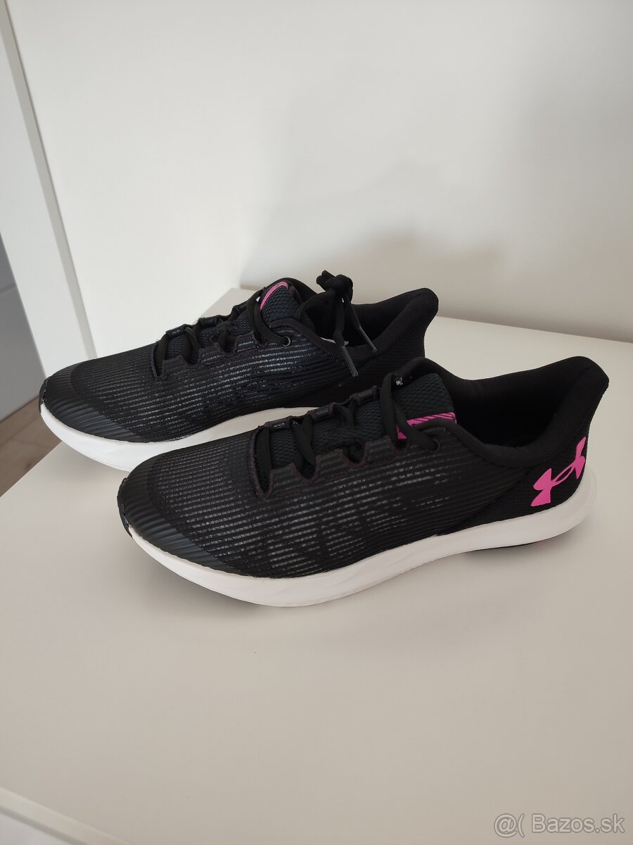 Tenisky Under Armour čierne