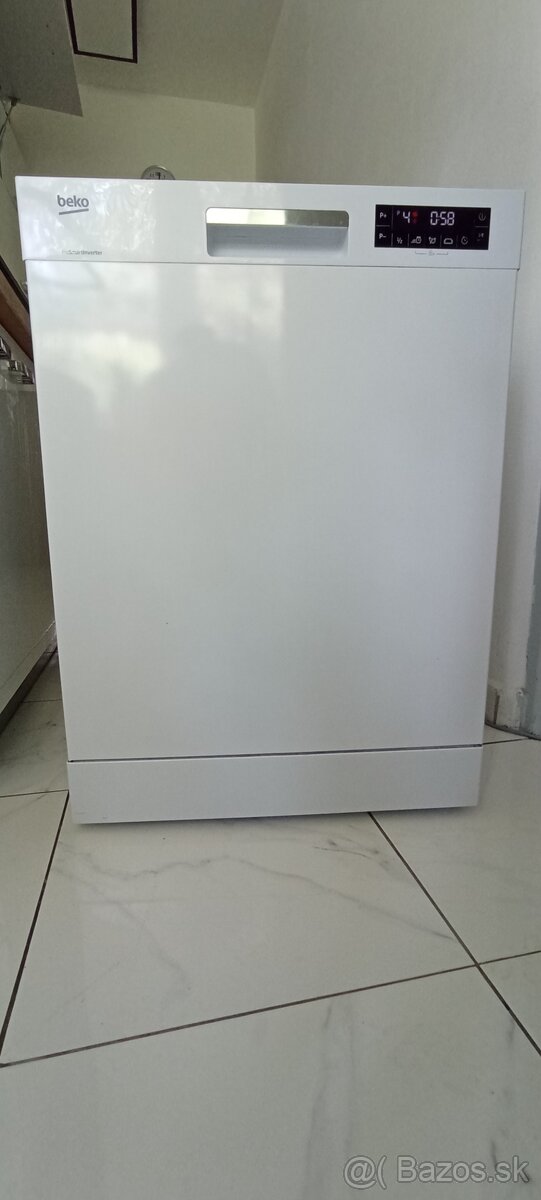 BEKO DFN26420W