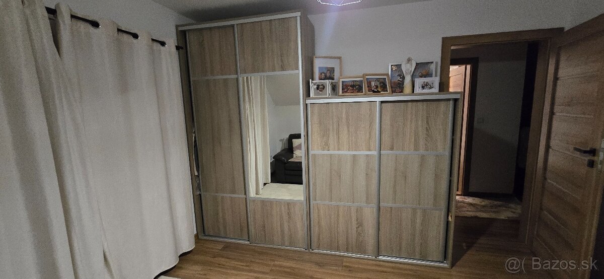 Vstavaná skriňa