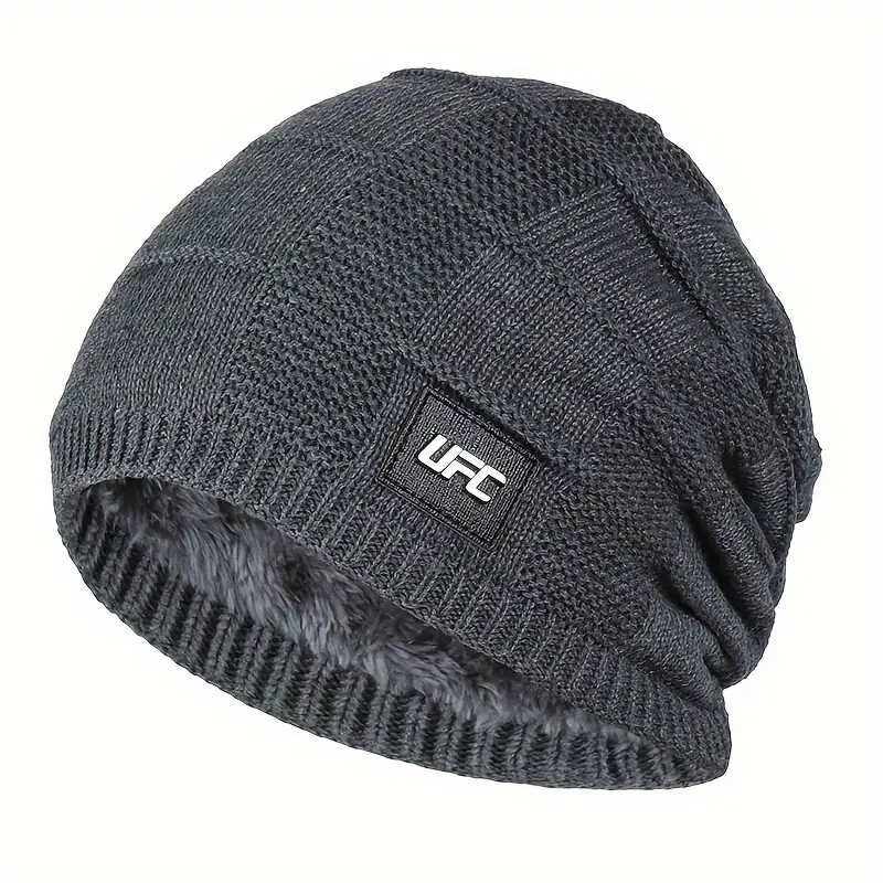 čiapky UFC ,nové