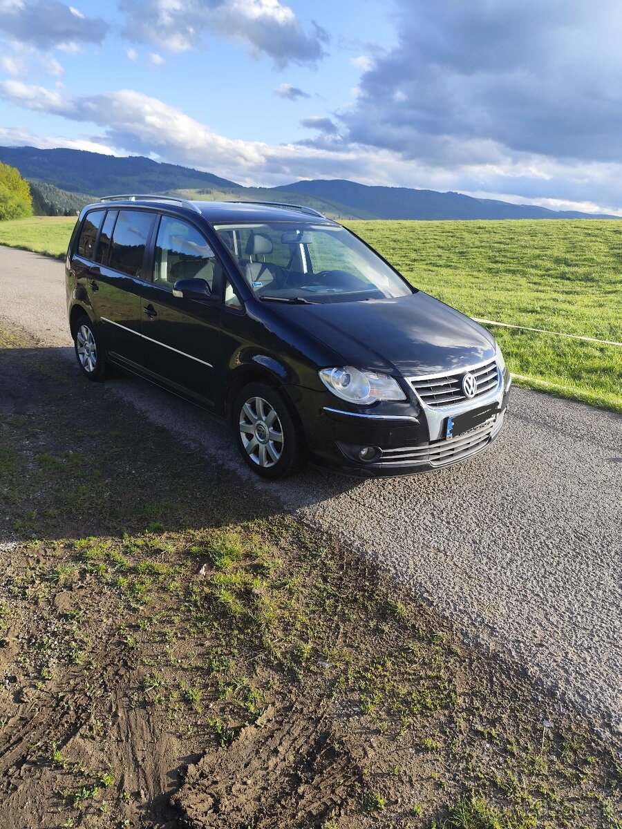 Volkswagen Touran 2.0 ecofuel cng 7 miest top stav