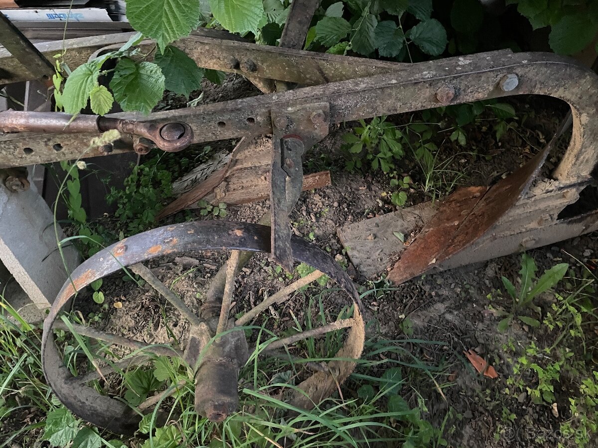 Dvojpluh za zetor 25