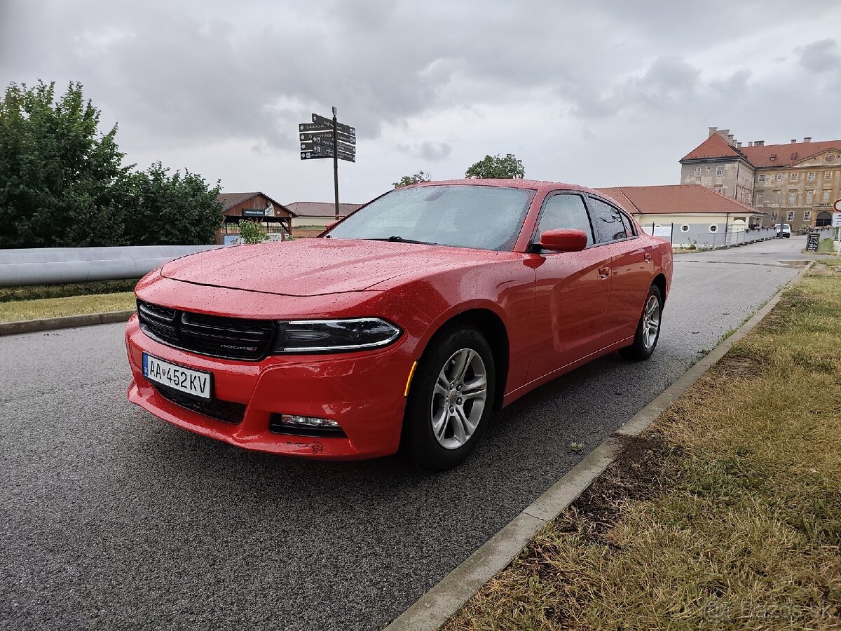 Dodge Charger SXT 3.6 V6 Pentastar