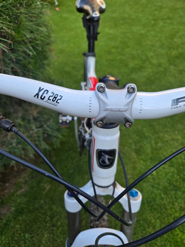 Predam celoodpruzeny bicykel MERIDA