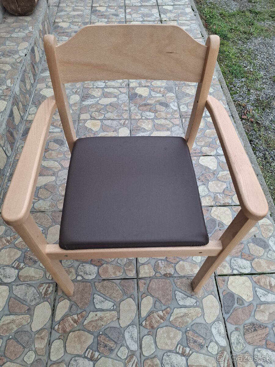 Toaletná stolička
