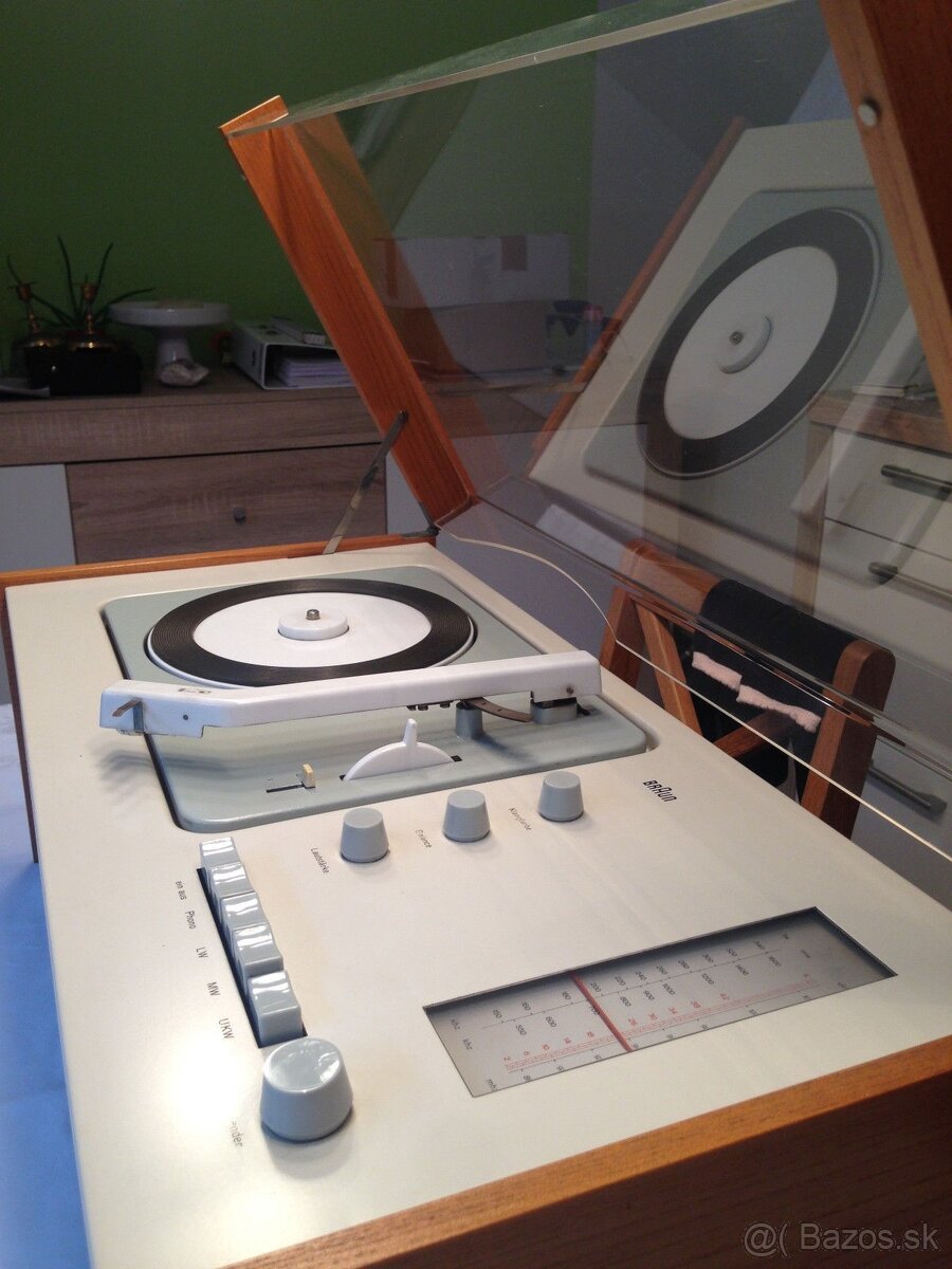 Braun SK 61 – gramofón s rádiom