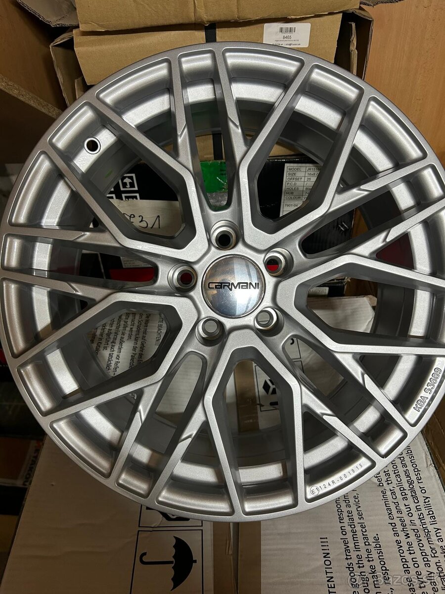 Carmani 20 Ludwig 8j x R18 5x112 ET30 White Silver 66.7