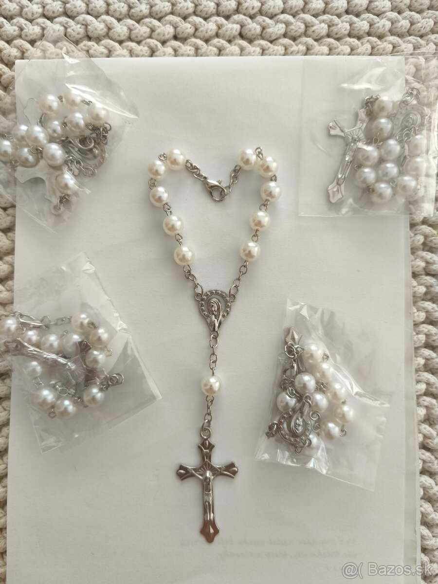 Ruženec na zapínanie (napr. do auta) - bielo strieborný