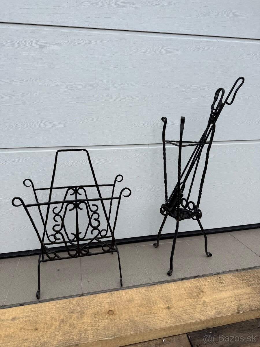 Kované náradie ku krbu