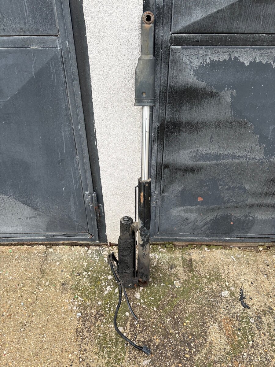 elektrický piest zdvíhania kabiny iveco stralis