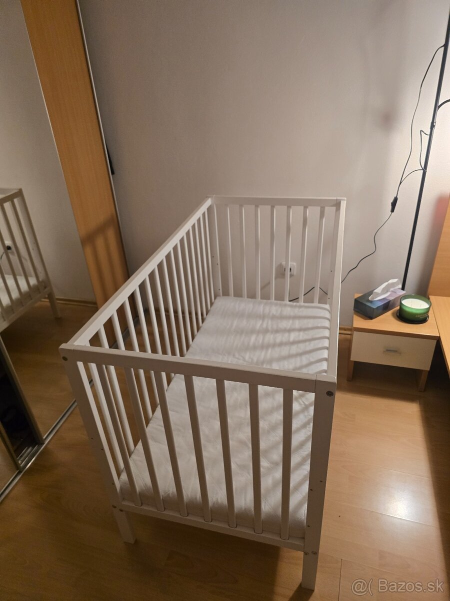 Predám detskú postieľku