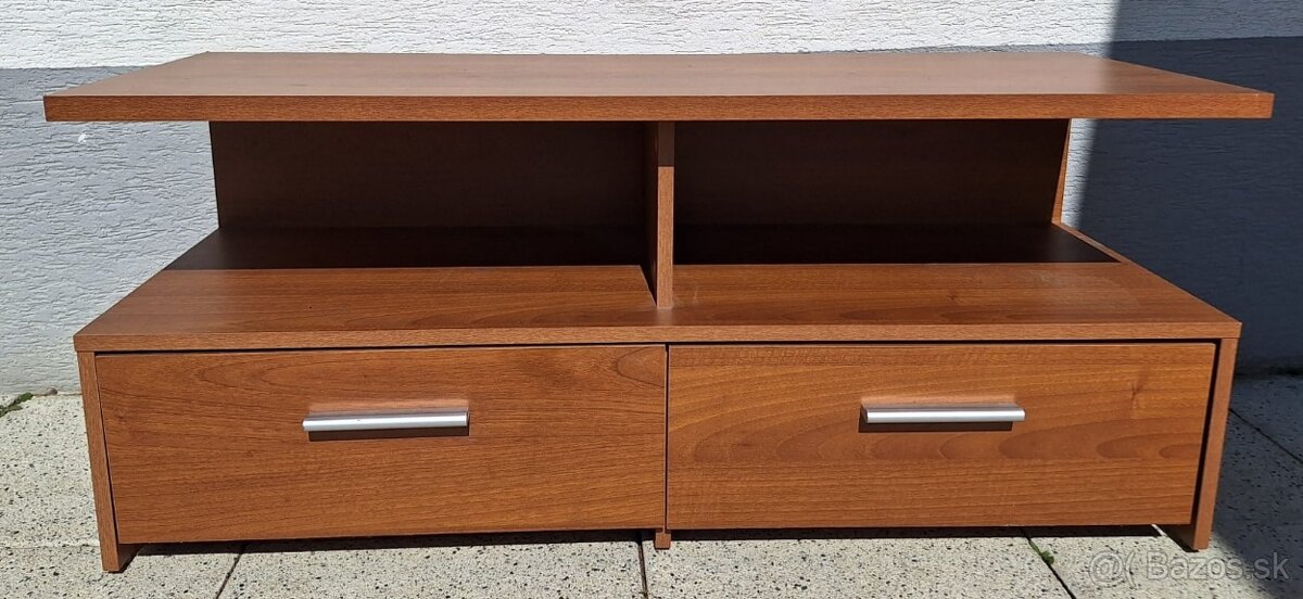Skrinka pod TV / Lowboard