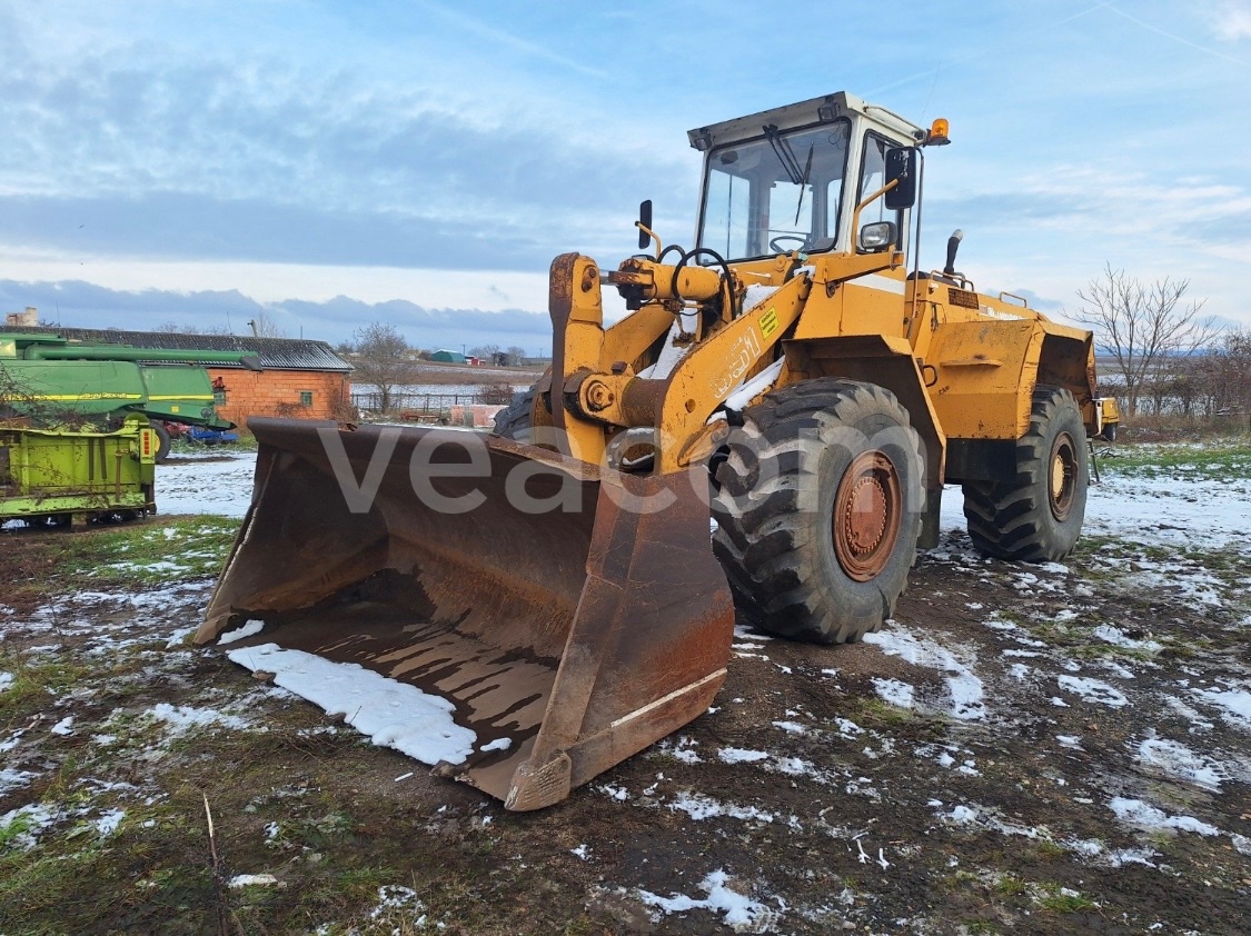 Čelní nakladač Liebherr 551