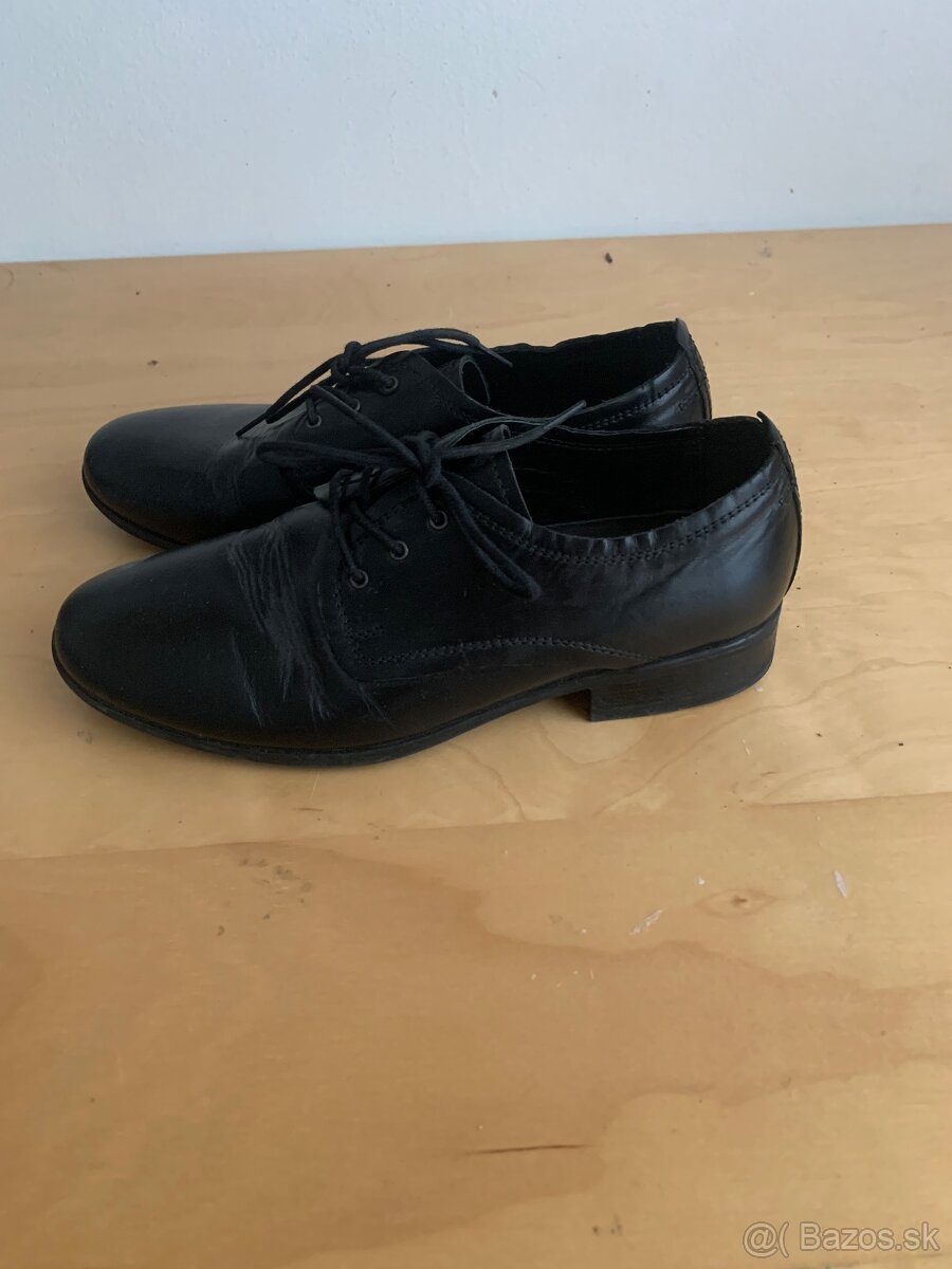 Spoločenské chlapčenské topánky