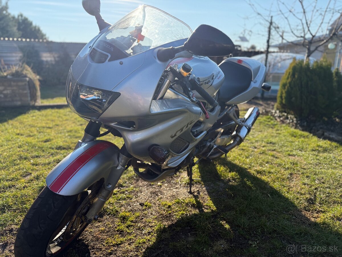 Honda VTR 1000F