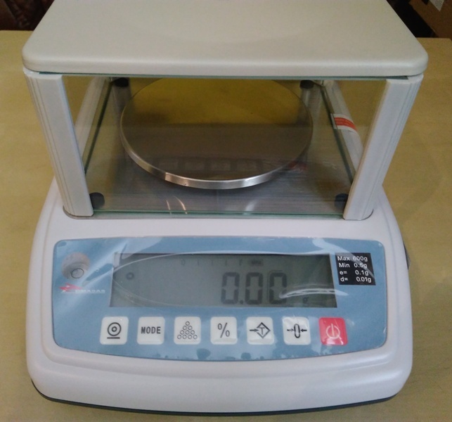 Zlatnícka váha do 600 g –ciachovaná- nová