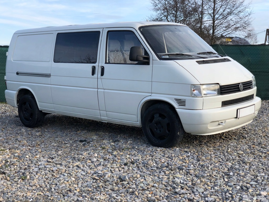 Kúpim vw Transporter T4