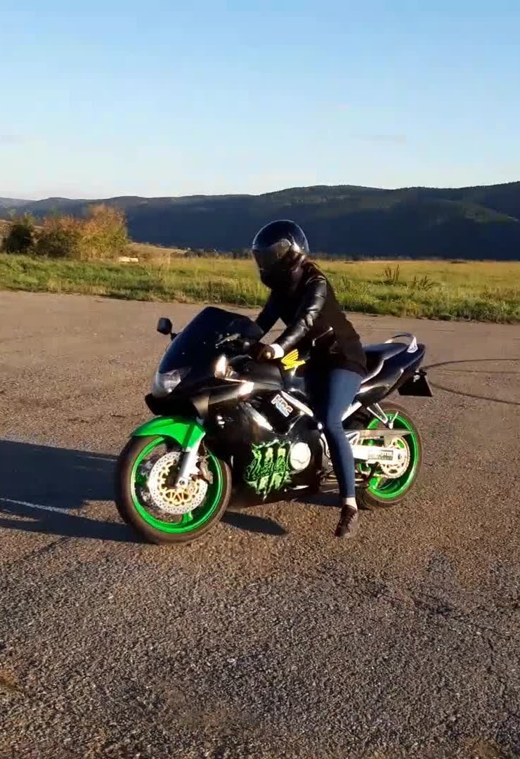 Honda cbr 600f4