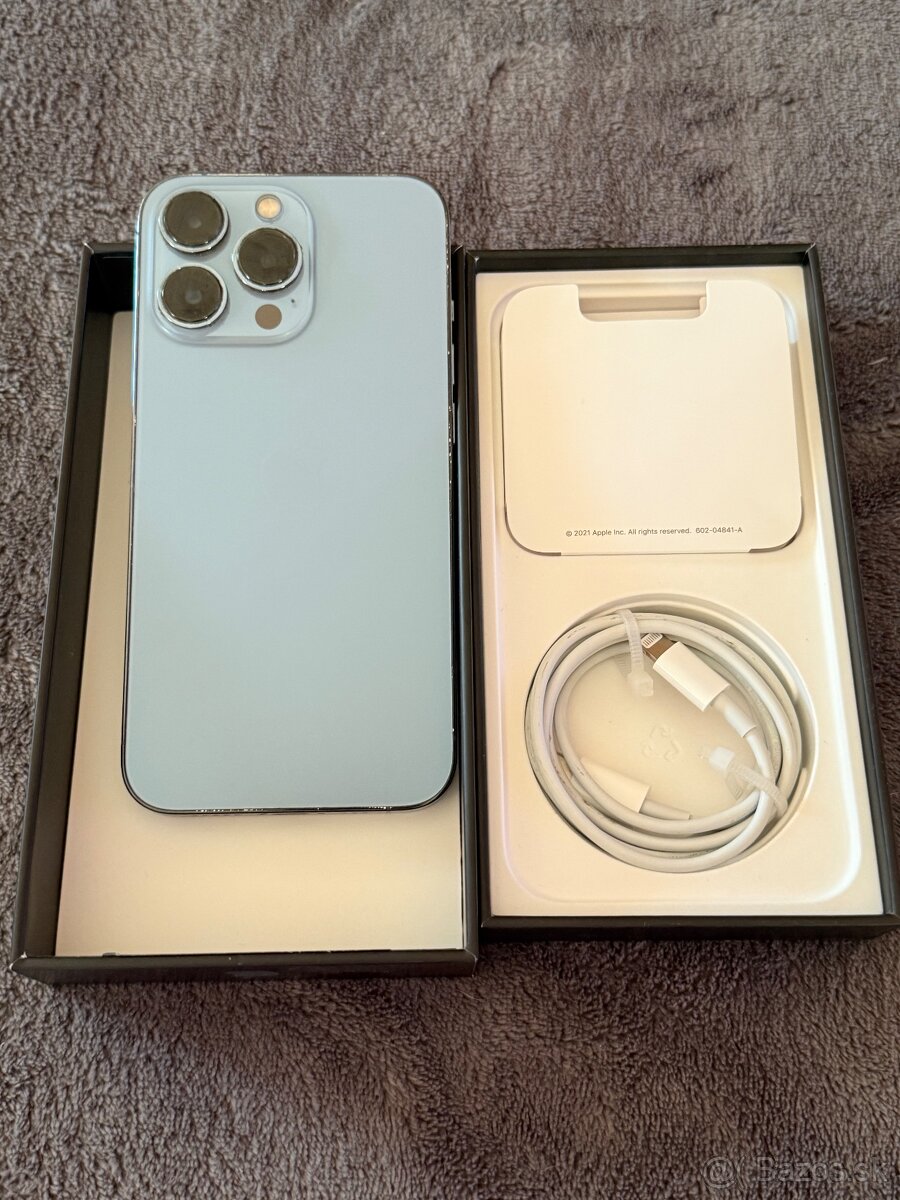 Predám iPhone 13 pro 256gb Blue
