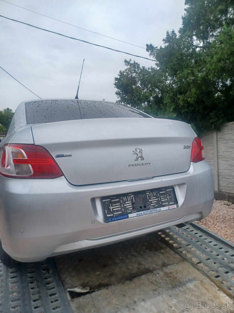 Rozpredam Peugeot 301.1.2 53kw 2014 HM02