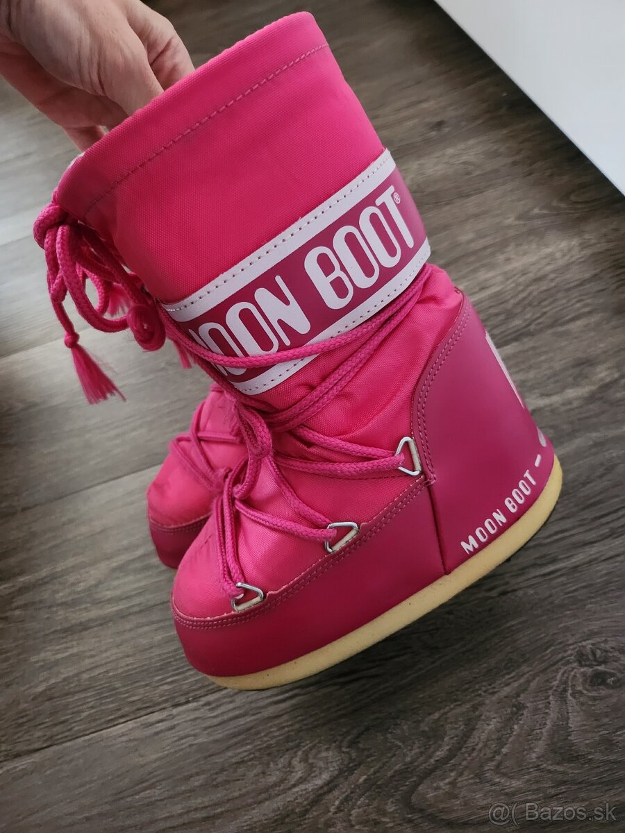 Luxusné MOON BOOT v.27-30