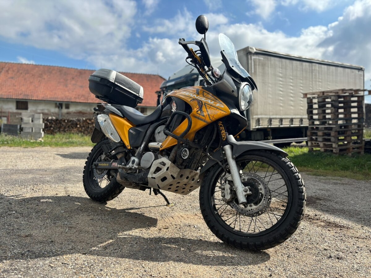 Honda Transalp 700V Díly