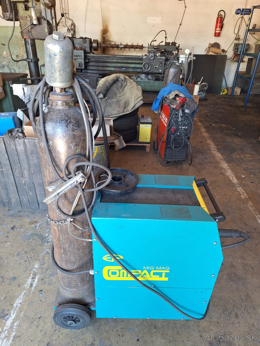 Zváračka MIG/MAG Compact C329N + fľaša na plyn + 3m horák.