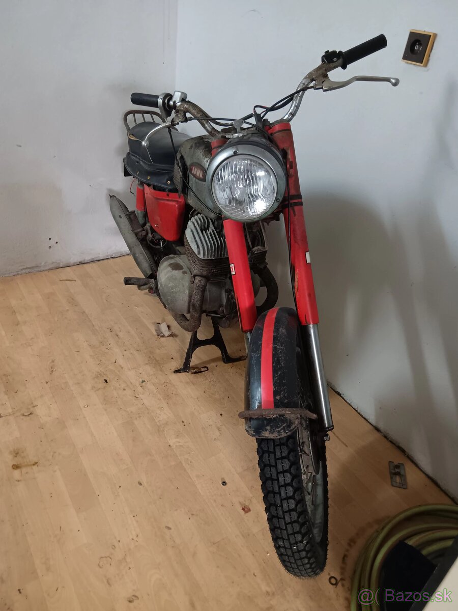 Jawa 350 californian