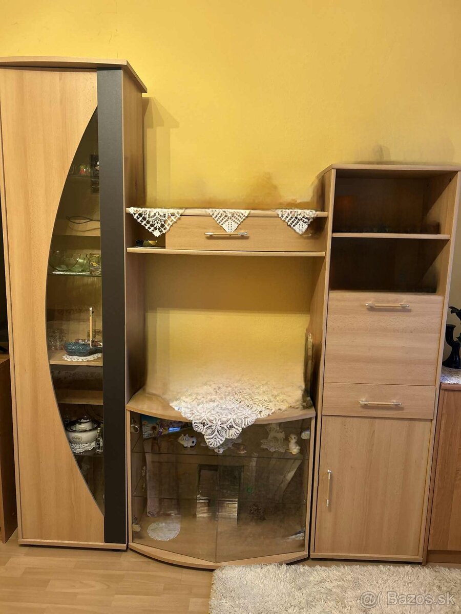 Za symbolickú cenu Obývacia stena,botnik,stolíky