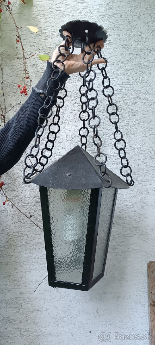 Retro historický kovový luster/lampáš