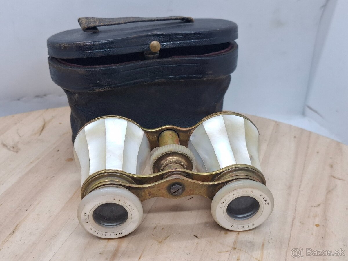 Predám funkčný perleťový divadelný dalekohlad Chevalier Fabt