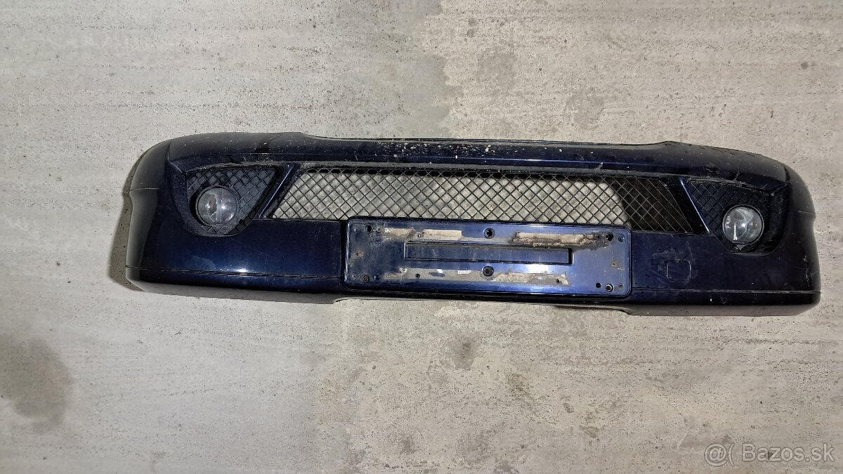 Predám predný  nárazník bmw e46 coupe