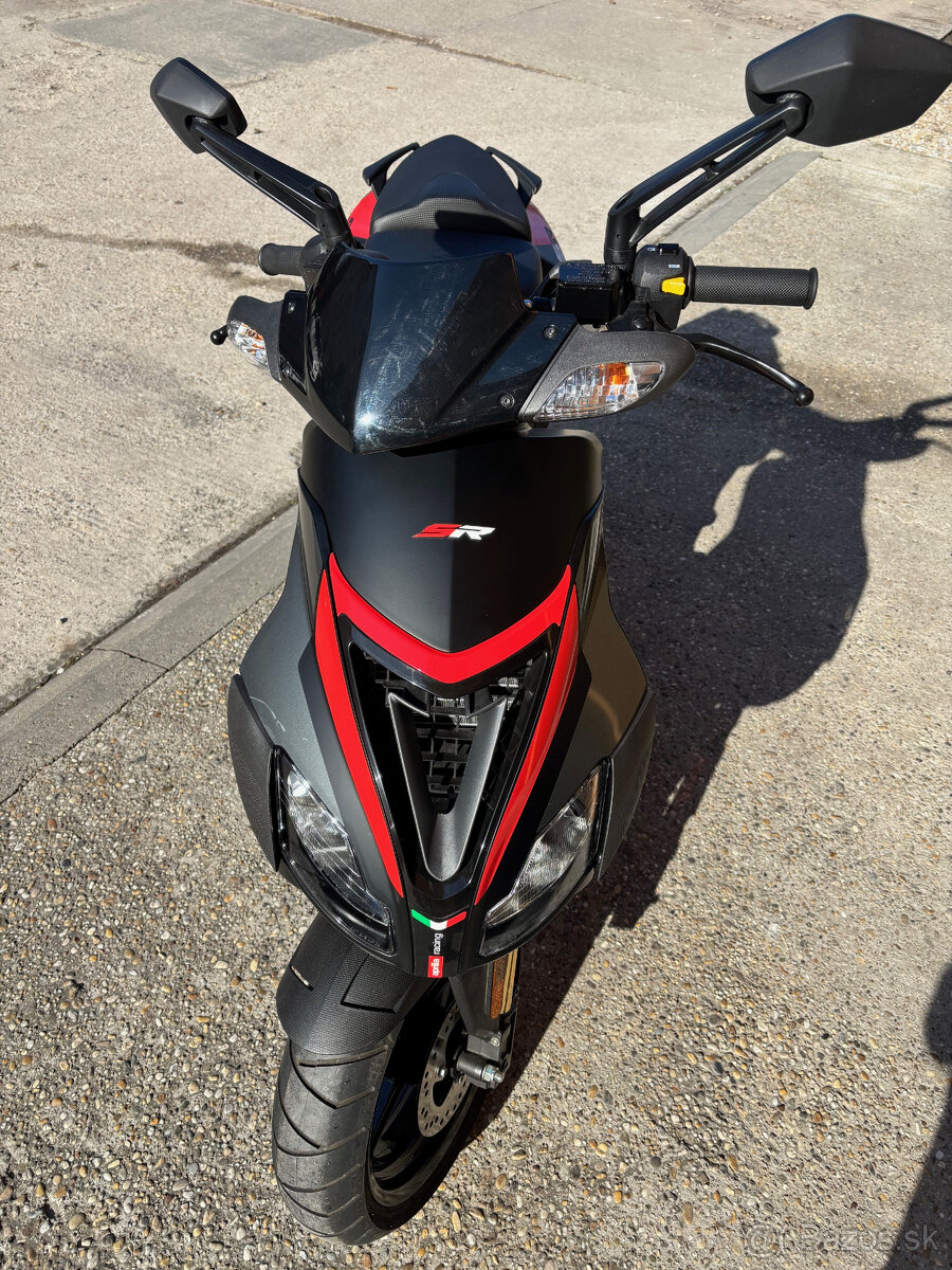 APRILIA SR50